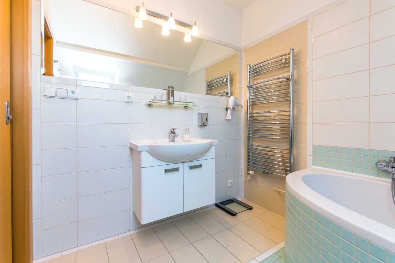 Attic Apartment By Wenceslas Square Πράγα Εξωτερικό φωτογραφία