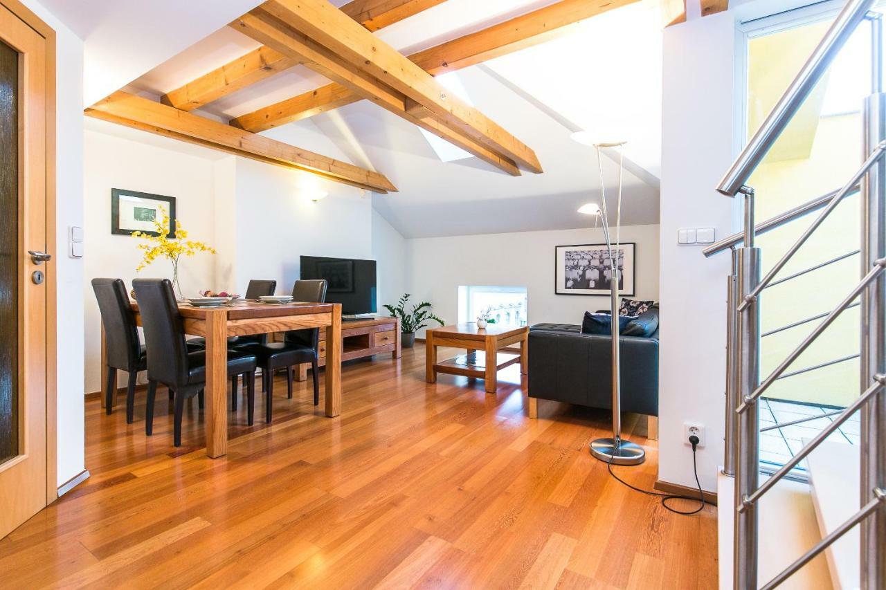 Attic Apartment By Wenceslas Square Πράγα Εξωτερικό φωτογραφία