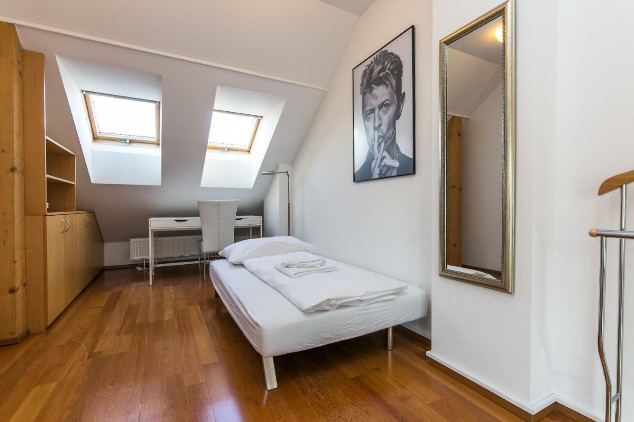 Attic Apartment By Wenceslas Square Πράγα Εξωτερικό φωτογραφία